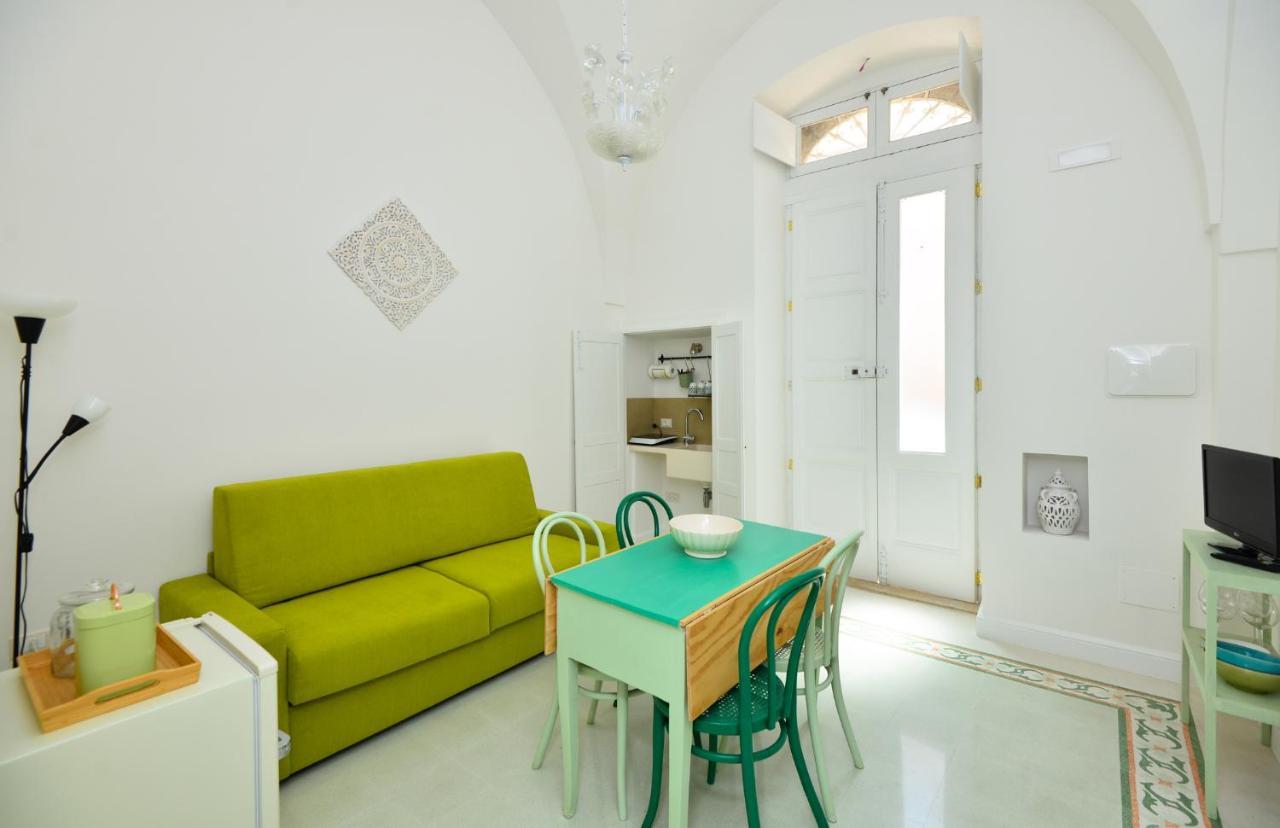 Palazzo Greco - Luxury Apartments With Sea-View أوستوني المظهر الخارجي الصورة