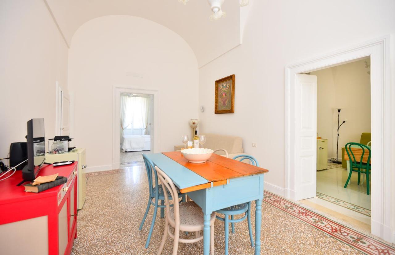 Palazzo Greco - Luxury Apartments With Sea-View أوستوني المظهر الخارجي الصورة
