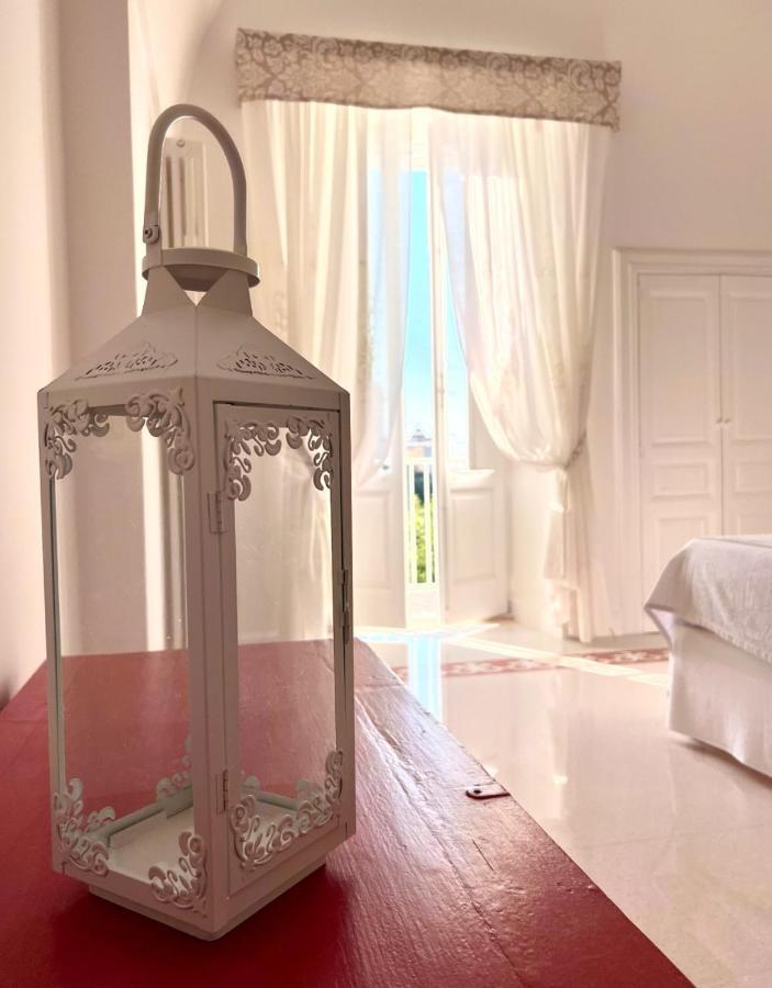 Palazzo Greco - Luxury Apartments With Sea-View أوستوني المظهر الخارجي الصورة